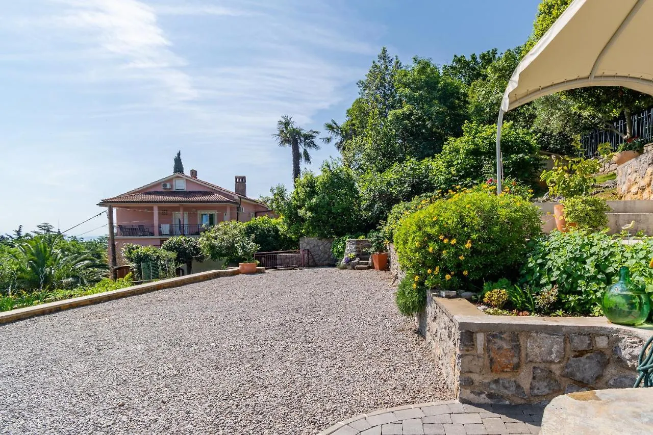 Apartments By The Sea Medveja, Opatija - 7720 Lovran